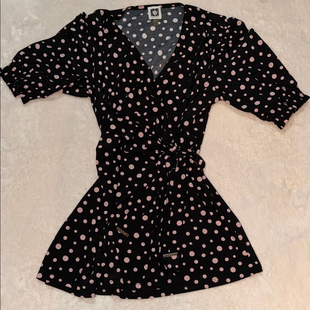 Anne Klein EUC Black Pink Polka Dot Wrap Blouse - Short Sleeve - Size M